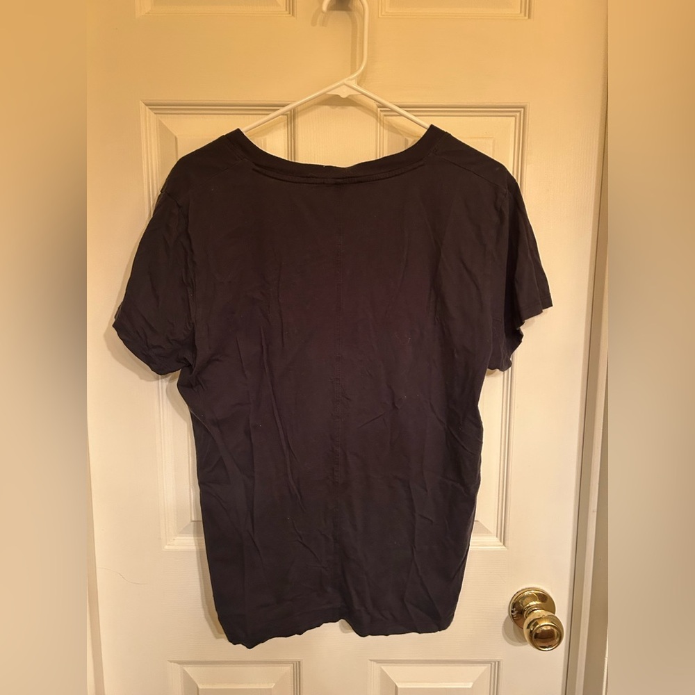 LIKE NEW AYR Black V-Neck Tee - Picture 5 of 5